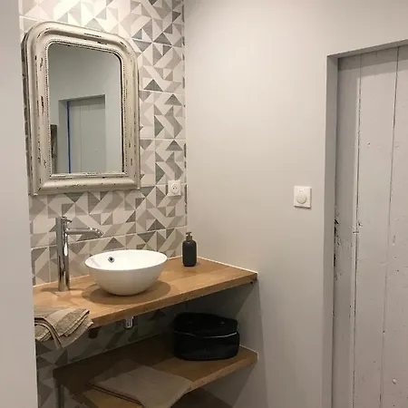 Bed & Breakfast Logis De Pierre Levee Bessines