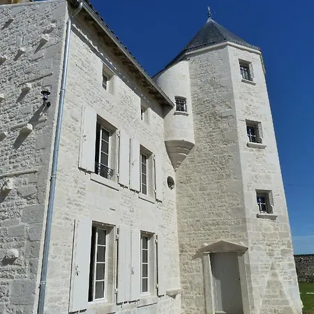 Logis De Pierre Levee