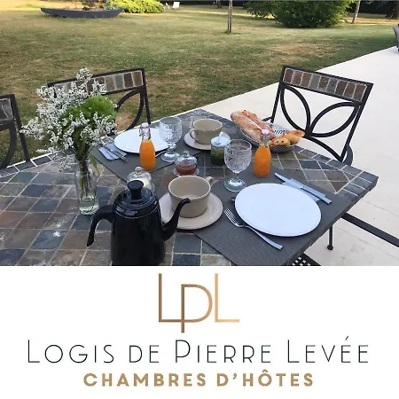 Logis De Pierre Levee 2* Bessines