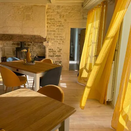 Logis De Pierre Levee