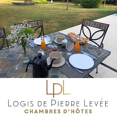 Logis De Pierre Levee Bed & Breakfast 3*