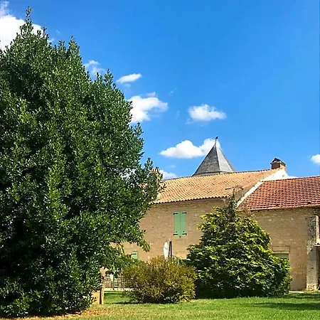 Logis De Pierre Levee Bed & Breakfast Bessines