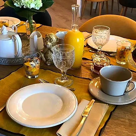 Bed & Breakfast Logis De Pierre Levee Bessines