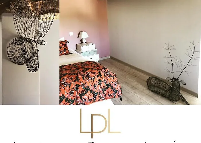 Logis De Pierre Levee 3*